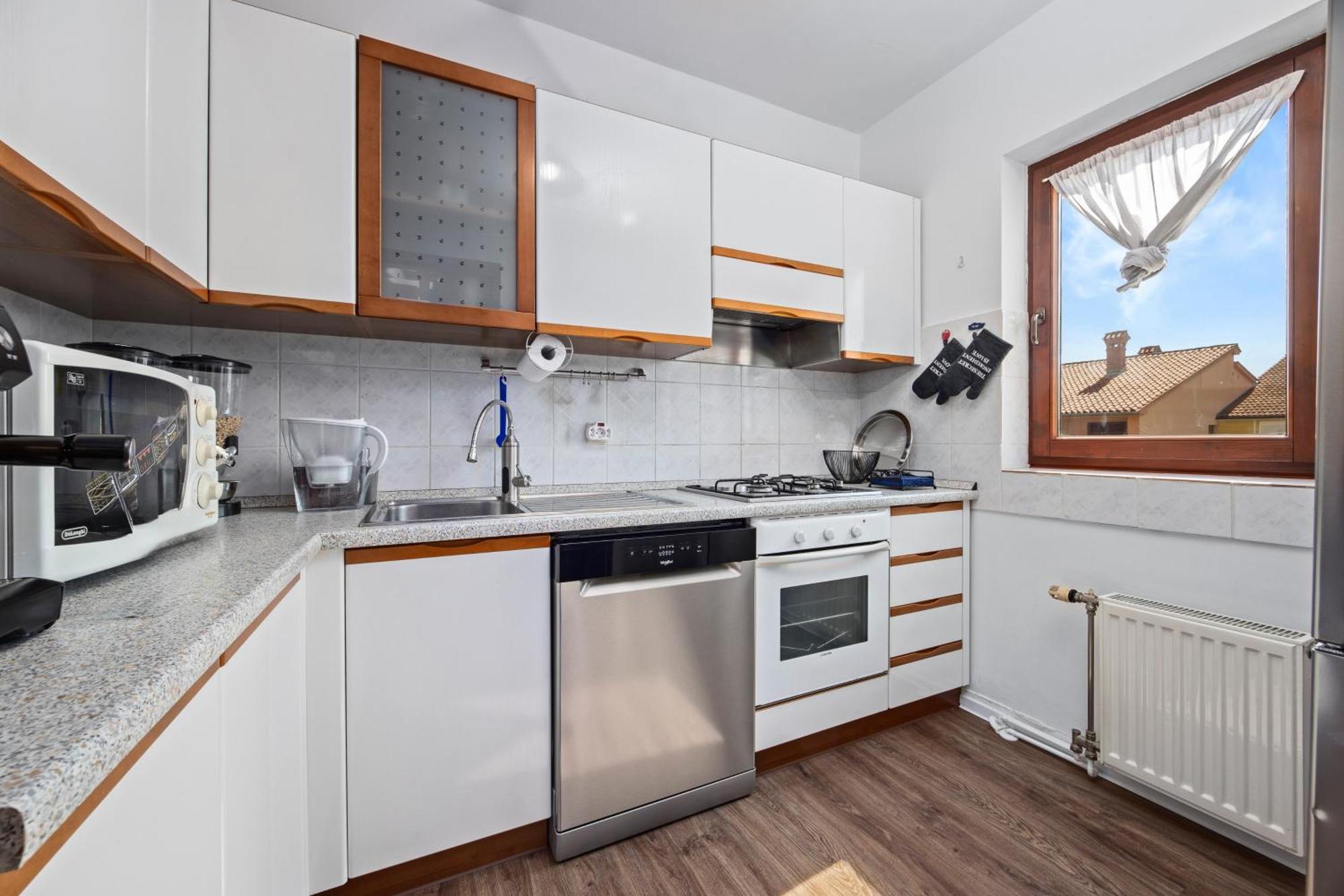 Apartament Ellie Kajak *